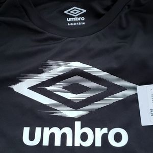 NWT UMBRO BLK SZ LG (12/14) BOYS SHORT SLEEVE T